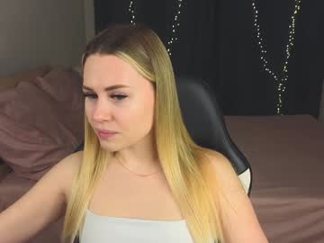 Alena_Hot_Sex Chaturbate stream image from January 16, 2025