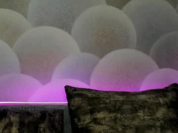 Ubuntune Chaturbate stream image from January 16, 2025