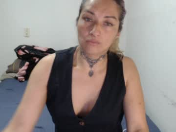 Fenix_Purple Chaturbate stream image from January 16, 2025