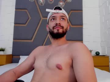 Matthewwthomson Chaturbate stream image from January 16, 2025