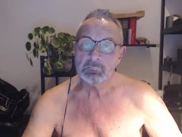 Dutchpear Chaturbate stream image from January 16, 2025