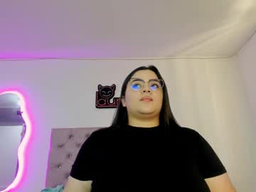 Laurenlaine99 Chaturbate stream image from January 16, 2025