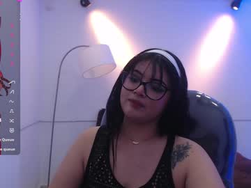 Niquitaw Chaturbate stream image from January 16, 2025