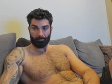 Cuteeboy Chaturbate stream image from January 16, 2025