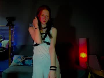 Foxy_Flame Chaturbate stream image from January 16, 2025