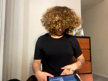 Universethadon Chaturbate stream image from January 16, 2025