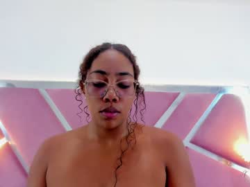 Aisharodgers00 Chaturbate stream image from January 16, 2025