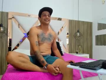 Rickbennett Chaturbate stream image from January 16, 2025