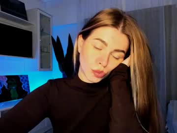 Veronarolls Chaturbate stream image from January 16, 2025