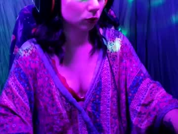 Alliebells1 Chaturbate stream image from January 16, 2025