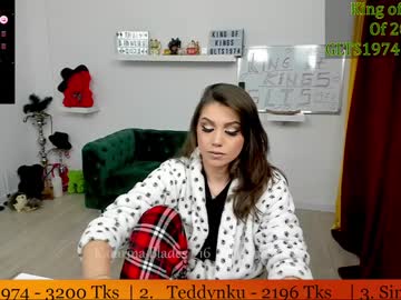 Katarina_Blades Chaturbate stream image from January 16, 2025