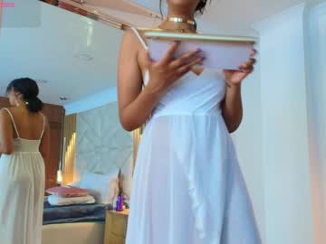 Luna_Diangelo Chaturbate stream image from January 16, 2025
