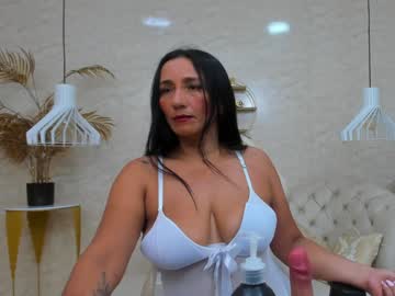 Alexandramilf Chaturbate stream image from January 16, 2025