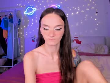 Hottiesteverly Chaturbate stream image from January 16, 2025