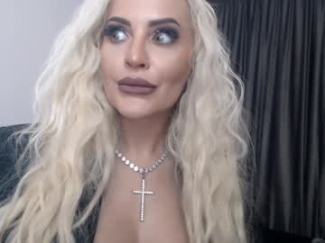 Lovelyblondyxxx Chaturbate stream image from January 16, 2025