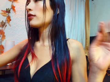 Lucii_19 Chaturbate stream image from January 16, 2025