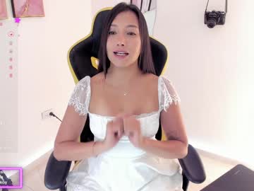 Luna_Garcia8 Chaturbate stream image from January 16, 2025