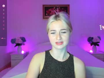 Mellina_Tey Chaturbate stream image from January 16, 2025