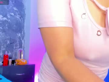 Aurorarojas Chaturbate stream image from January 17, 2025