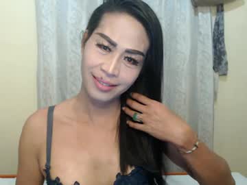 Alluring_Girlie16 Chaturbate stream image from January 17, 2025