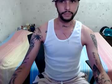 Elkoki_40 Chaturbate stream image from January 17, 2025