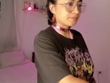 Issa_J Chaturbate stream image from January 17, 2025