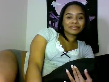 Mrslovelylola Chaturbate stream image from January 17, 2025