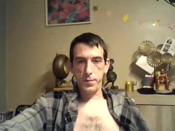Skinnybigcock2 Chaturbate stream image from January 17, 2025