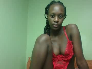Sweet69petyte Chaturbate stream image from January 17, 2025
