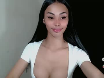 Vikkylustfull Chaturbate stream image from January 17, 2025