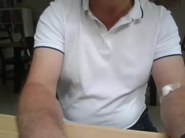Yesplease1969 Chaturbate stream image from January 17, 2025