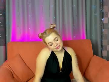 Lill_Bubb1es Chaturbate stream image from January 17, 2025