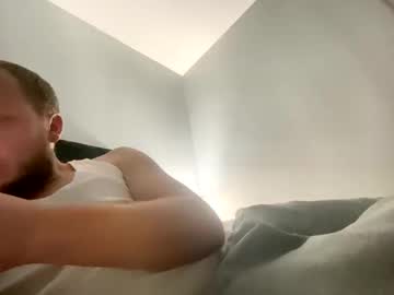 Deznuts123130 Chaturbate stream image from January 17, 2025