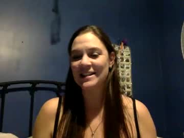 Mysexykat Chaturbate stream image from January 17, 2025