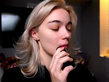 Ileanacampbel Chaturbate stream image from January 17, 2025