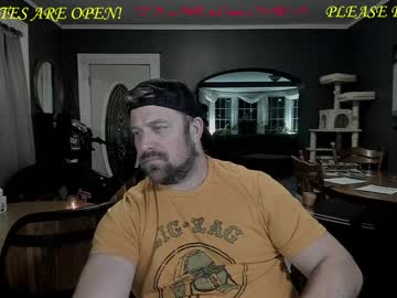 Mrbrewscamfam Chaturbate stream image from January 17, 2025