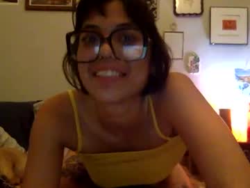 Raynydayxx Chaturbate stream image from January 17, 2025
