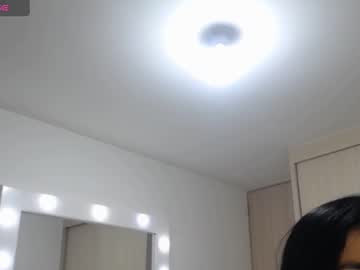Sofialarson Chaturbate stream image from January 17, 2025