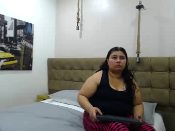 Yanisevans Chaturbate stream image from January 17, 2025