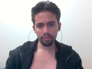Alejo_Shy Chaturbate stream image from January 17, 2025