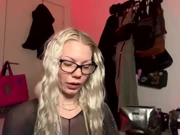 Khaleesi1999 Chaturbate stream image from January 17, 2025