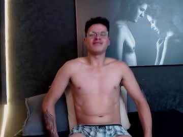 Kingbezs Chaturbate stream image from January 17, 2025
