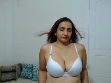 Sweetsofia5 Chaturbate stream image from January 17, 2025