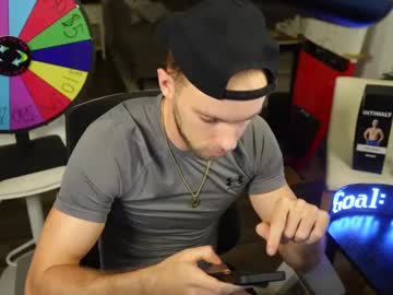 Troy_Greenxo Chaturbate stream image from January 17, 2025