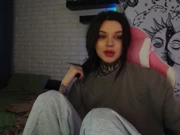 Uwu_Eva Chaturbate stream image from January 17, 2025