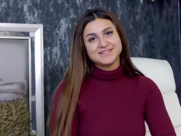 Playfulnicole Chaturbate stream image from January 17, 2025