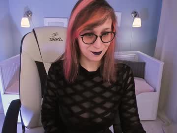 Dora_Marcelli Chaturbate stream image from January 17, 2025