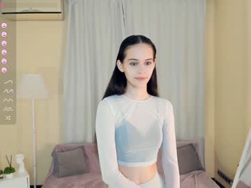 Gemmahacker Chaturbate stream image from January 17, 2025