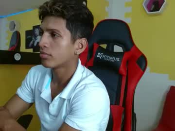 Mau_Elixxx Chaturbate stream image from January 17, 2025