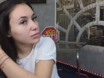 Babbystar Chaturbate stream image from January 17, 2025